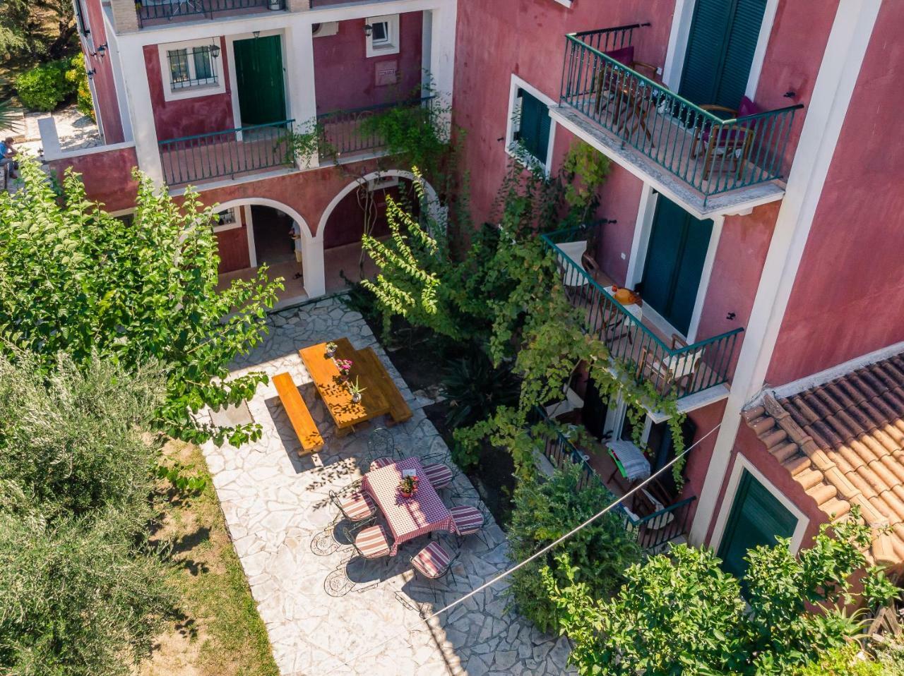 Apartment Liofyto *